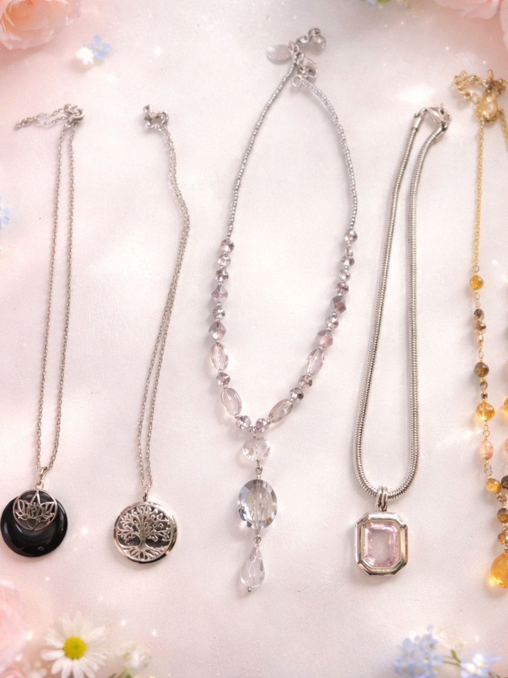 Lot of 5 Fashion Necklaces , 16 inches
